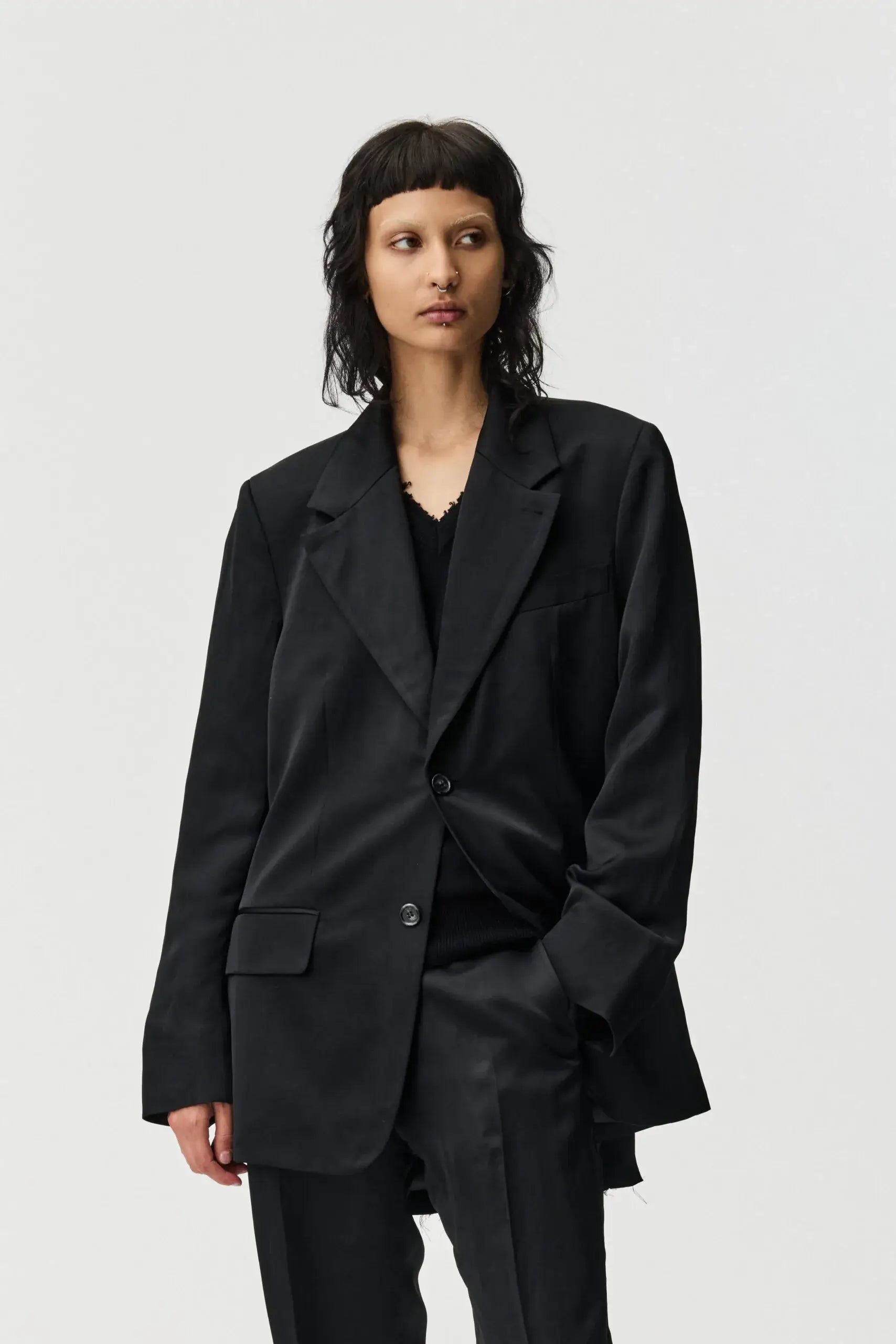 CYRUS-JACKET_BLACK-SATEEN-Adnym-Atelier