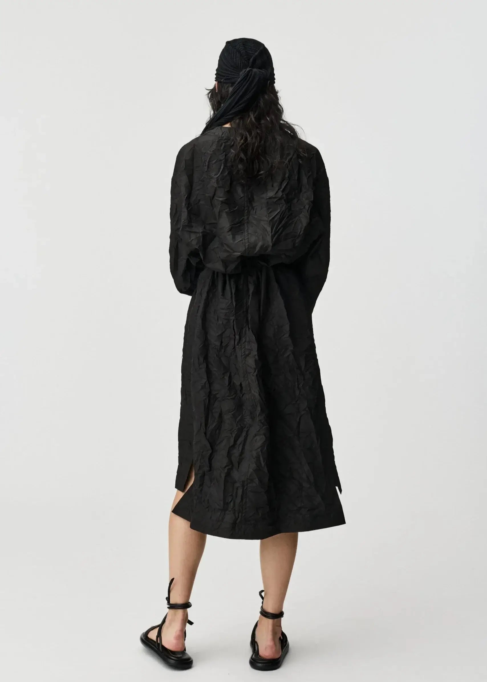 REZI-COAT_BLACK-CRINKLE-Adnym-Atelier