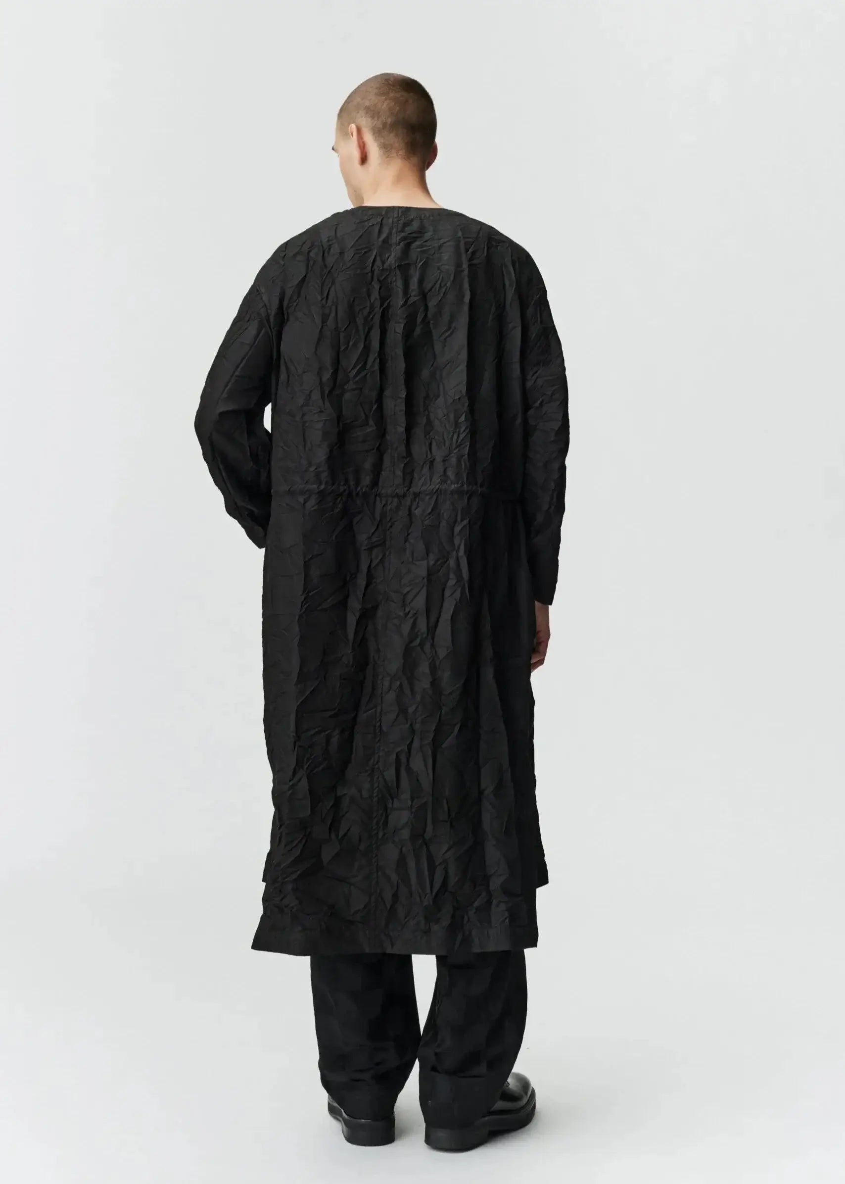 REZI-COAT_BLACK-CRINKLE-Adnym-Atelier
