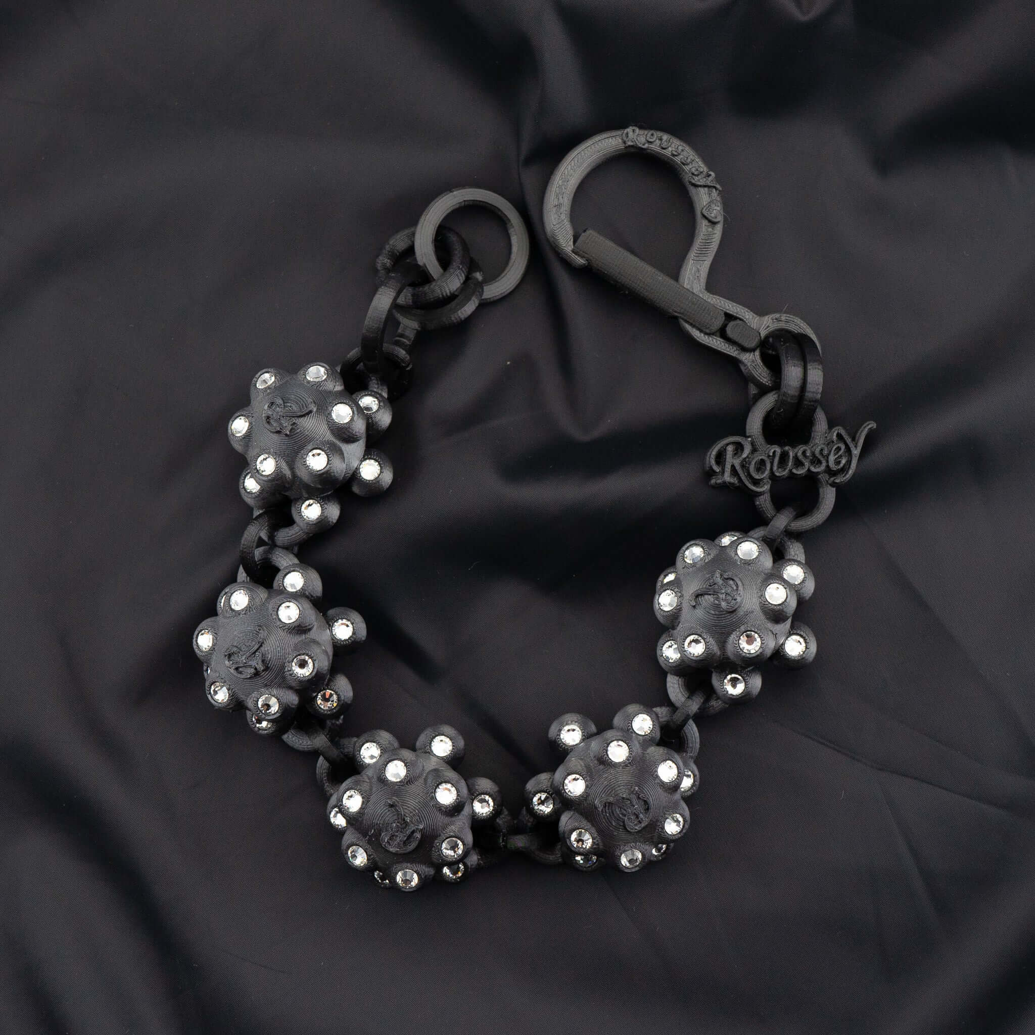 Roussey Fruity Choker