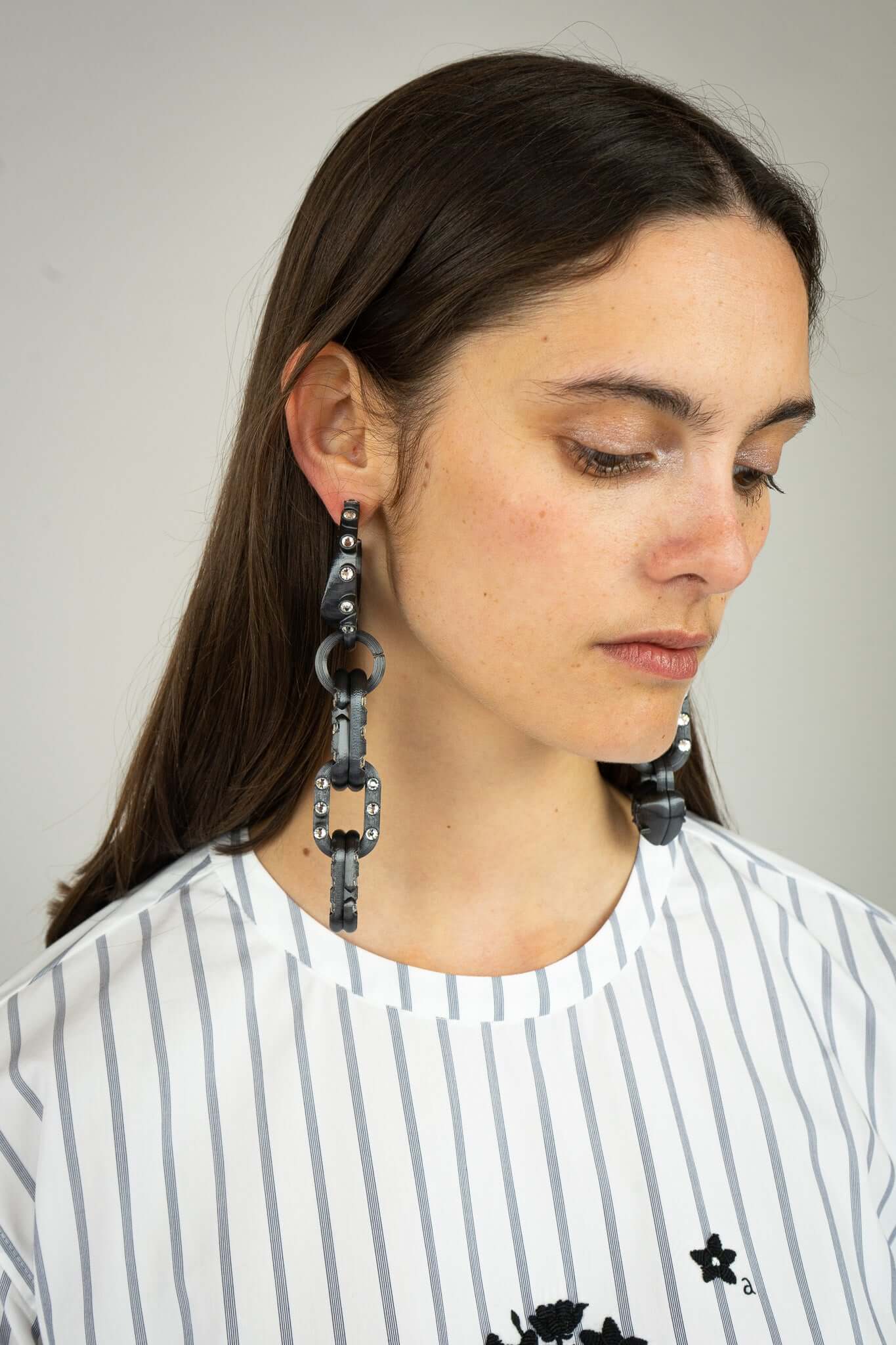 Stan Earrings Black Roussey