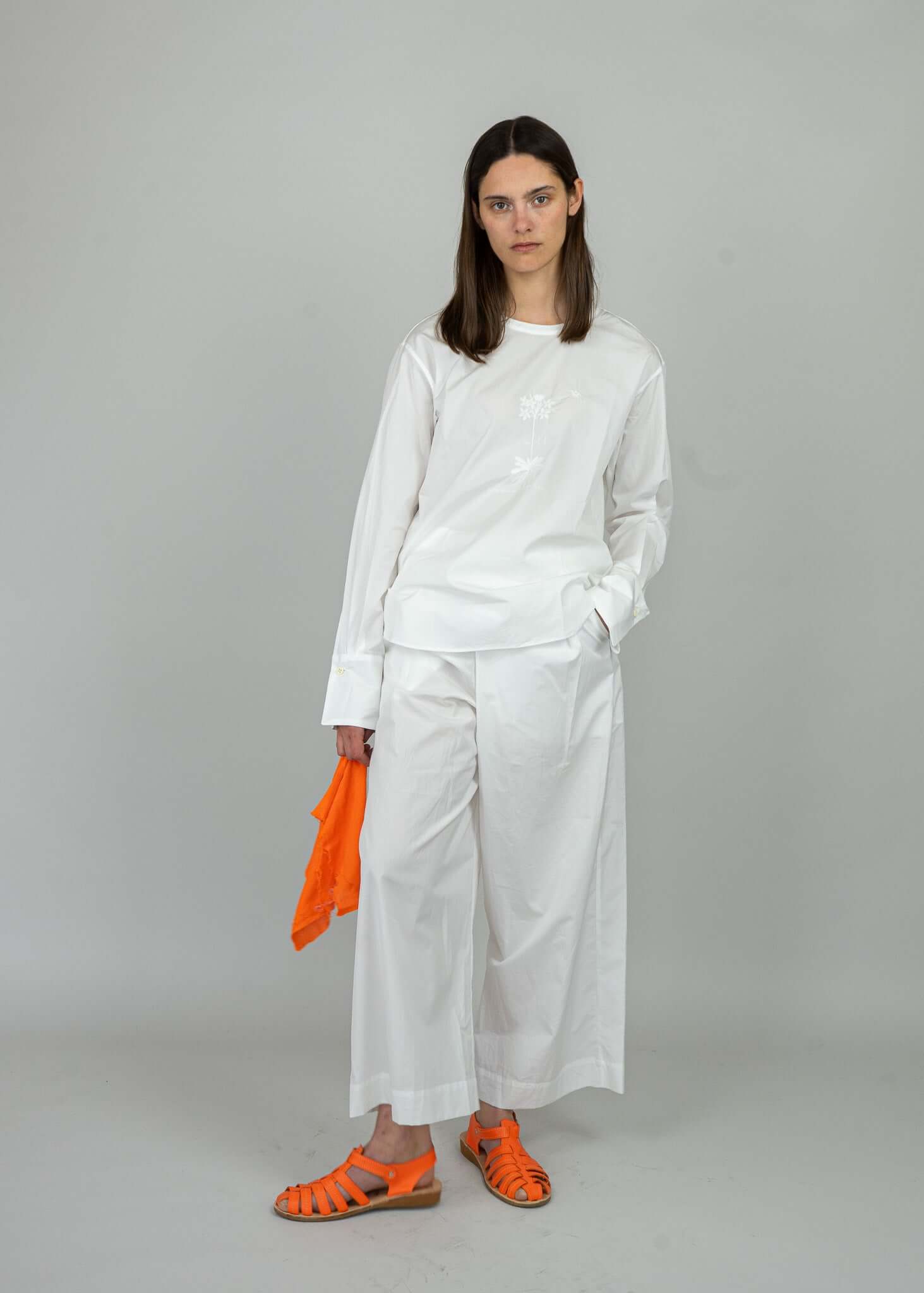 Woven Blouse LB92A White Antipast