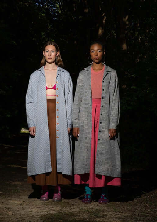 modus vivendi_supersparkling_dress worker