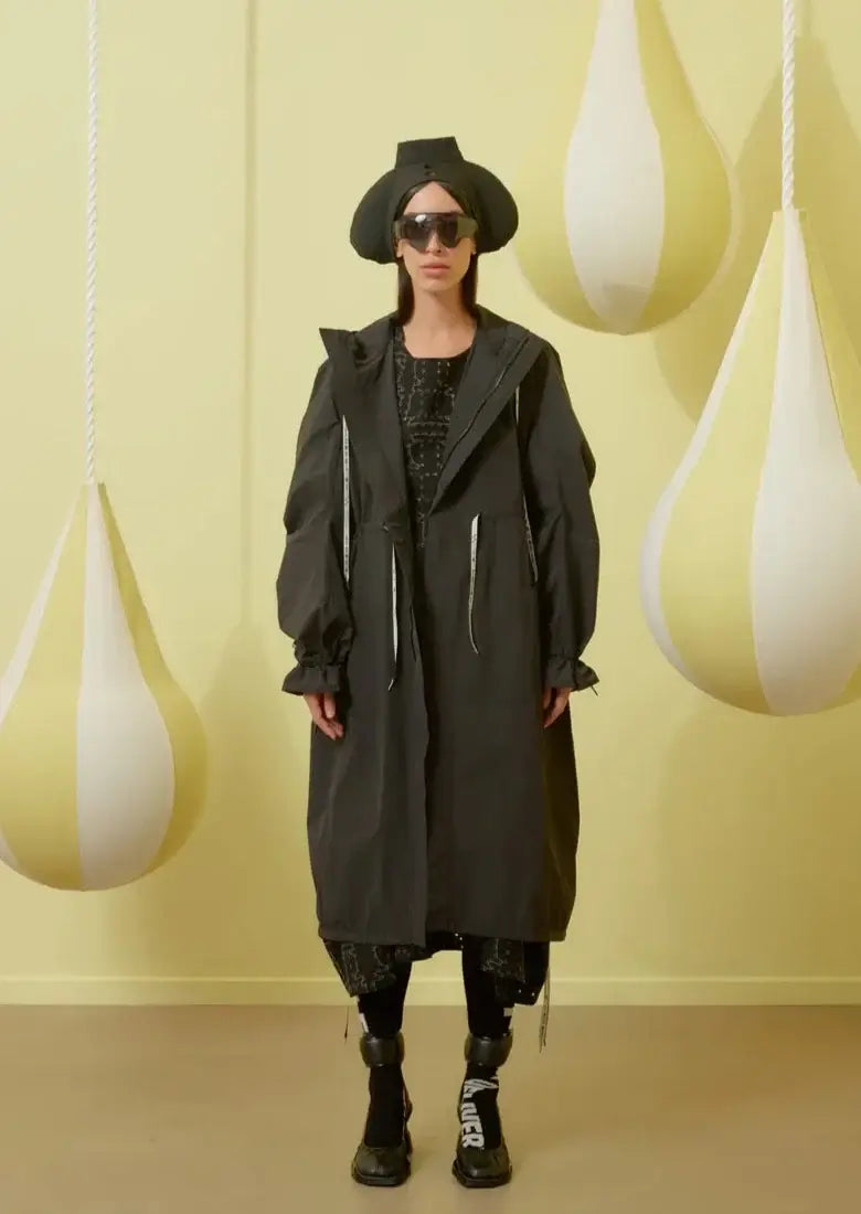 Henrik-Vibskov-Long-Delivery-Anorak