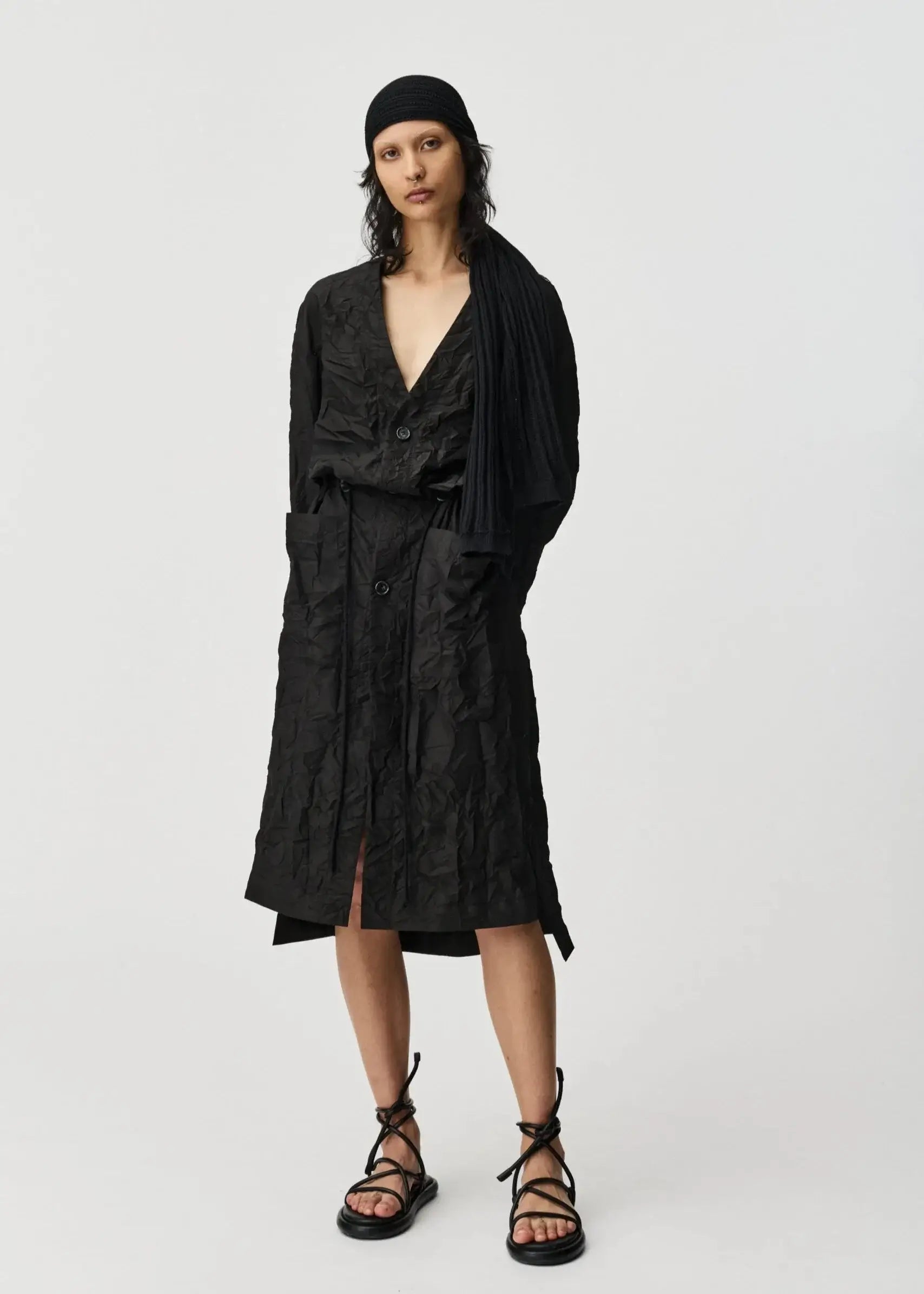 REZI-COAT_BLACK-CRINKLE-Adnym-Atelier