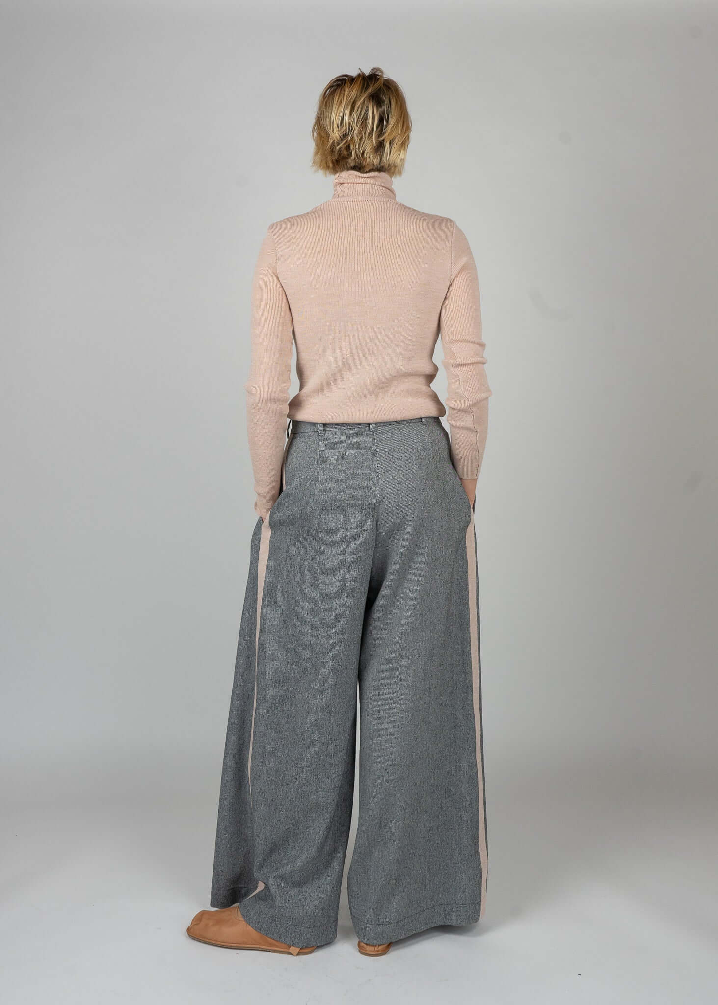 modus vivendi-pleated trousers MARGO