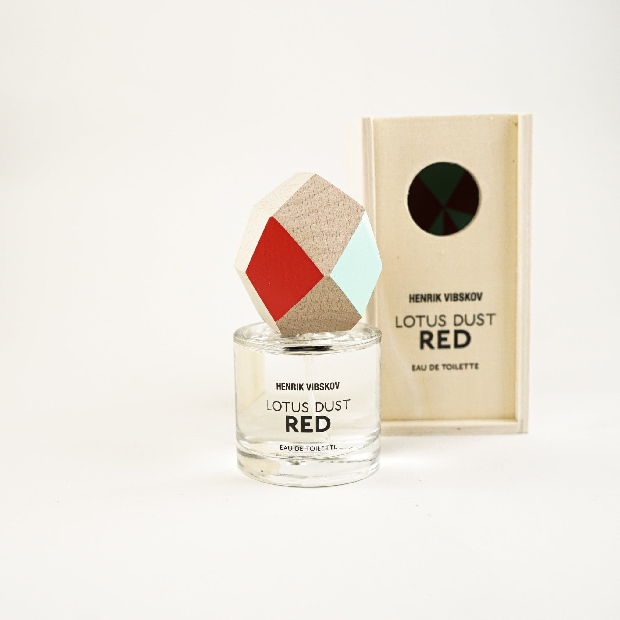 Lotus Dust Red Henrik Vibskov